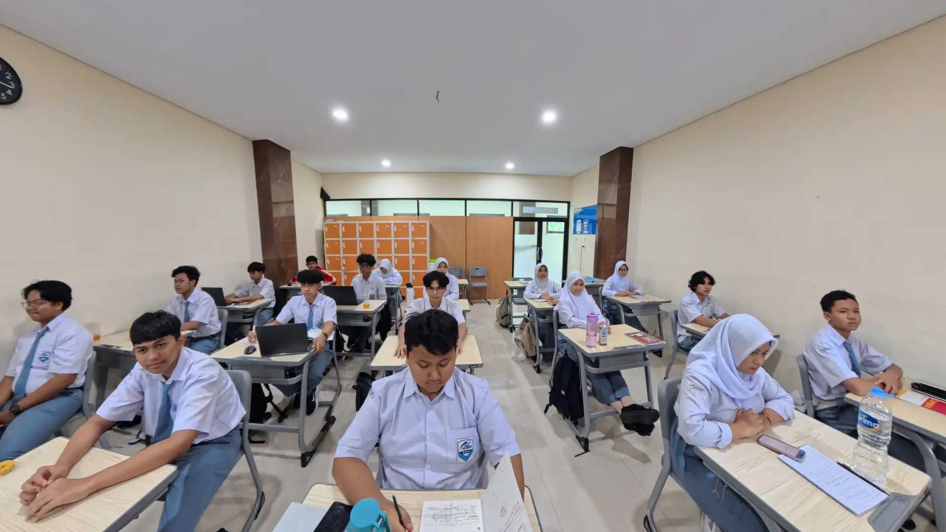 Akademik